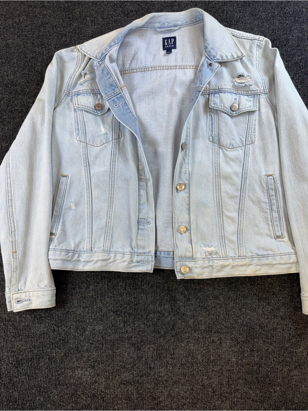 GAP Light Wash Denim Jacket in Pale Blue